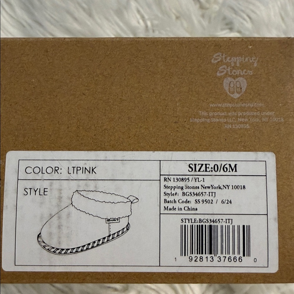 BearPaw Faux Fur Baby Booties - color Lipink brand new see all photos - Picture 9 of 9